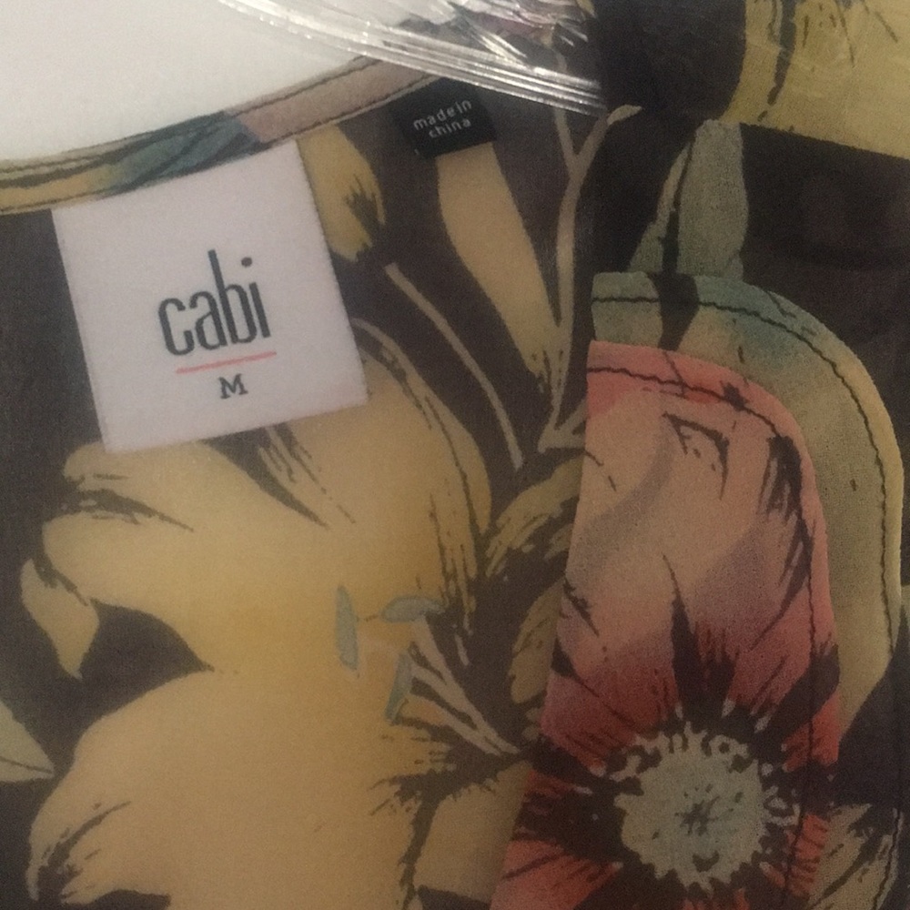 Cabi Osaka Nights Floral Ruffle Blouse - Picture 4 of 6